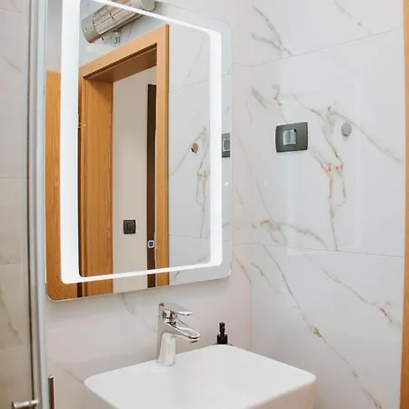Apartmaji Ursic *