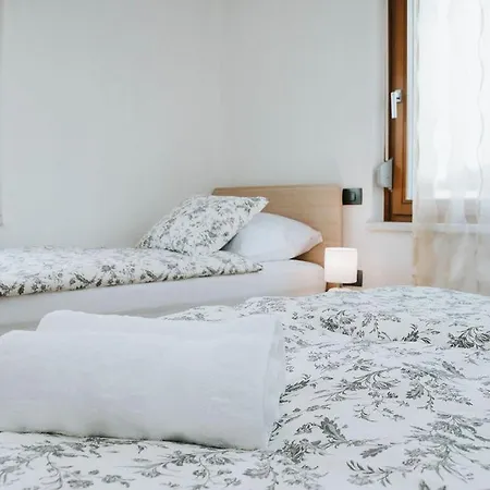 Apartment Apartmaji Ursic