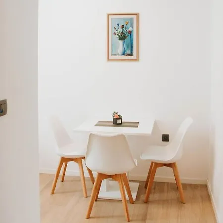 Apartmaji Ursic *